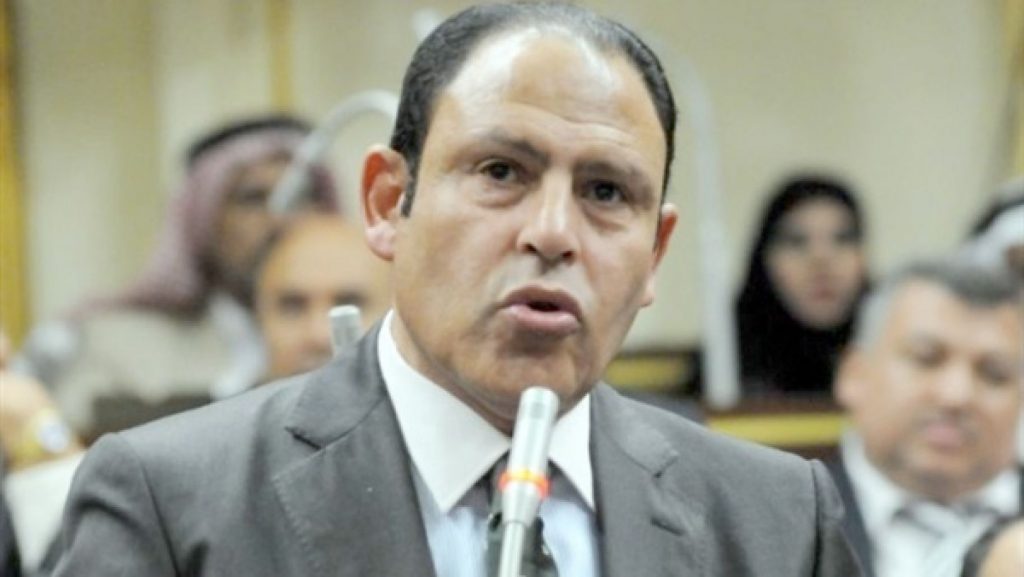 برلماني يهاجم فناني مصر .. والمتخصصون يعلقون