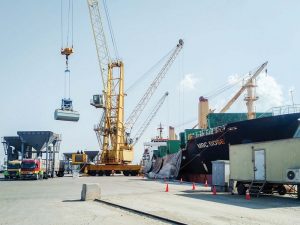 «ميناء دمياط» تطرح مزايدة لاستغلال 5 آلاف متر