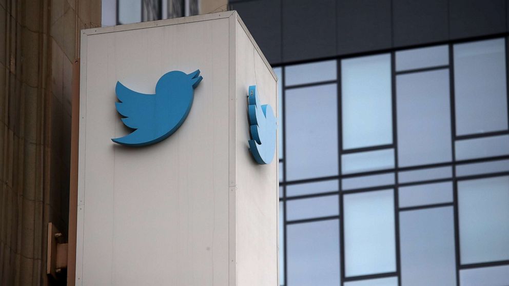 الهند تحذر «تويتر» من عواقب قانونية بعد رفضها تعليق حسابات