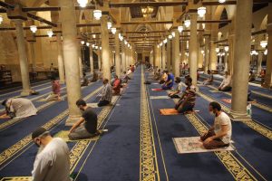 «الأوقاف»: صلاة التراويح بالضوابط الاحترازية في المساجد التي تقام فيها صلاة الجمعة