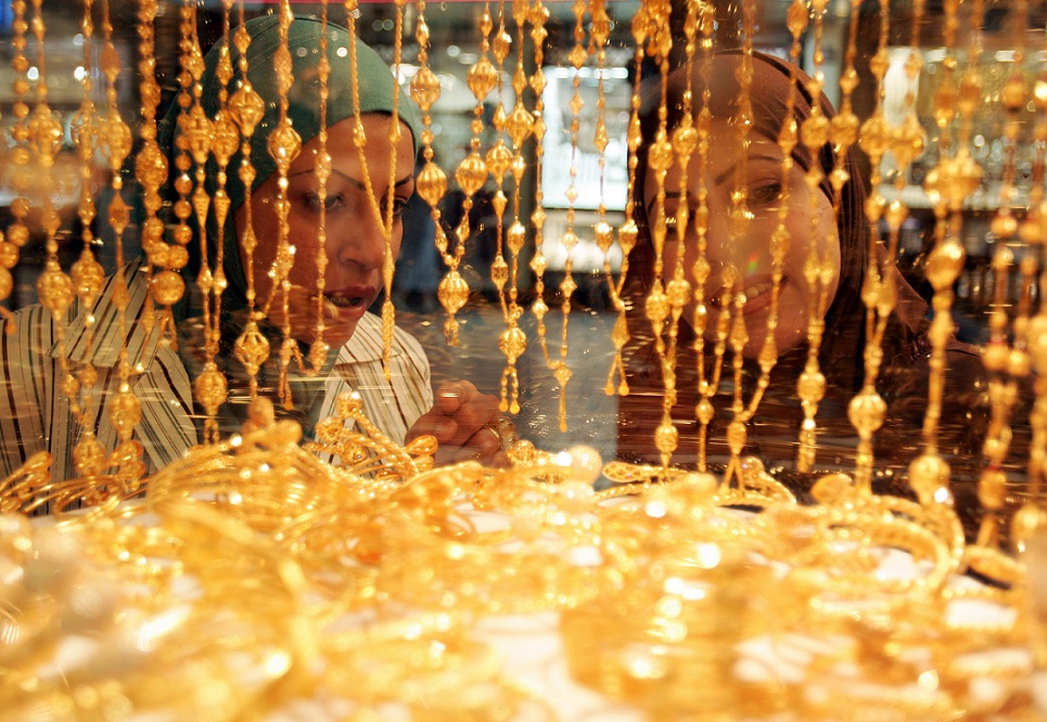 أسعار الذهب اليوم في مصر تواصل اشتعالها والجرام يقفز 8 جنيهات