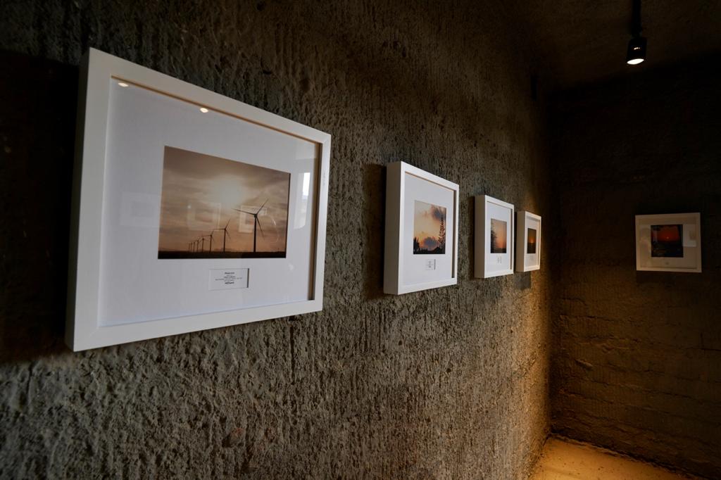 مدينة «O West» تستضيف معرض «عندما يلتقي الفن بالتصميم» بالتعاون مع مؤسسة فنون مصر (صور)