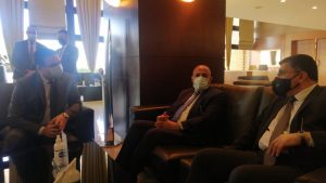 وزير الري يصل بغداد لحضور المؤتمر الدولي الأول للمياه