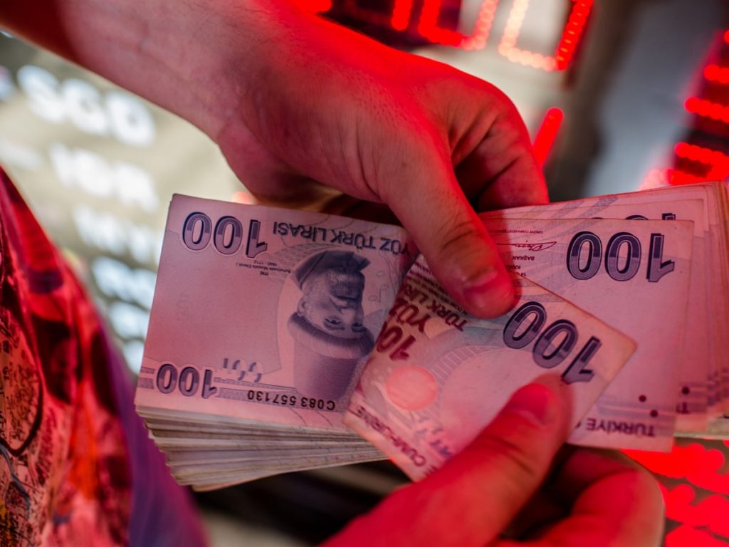 «المركزي التركي» يبقي سعر الفائدة الرئيسي عند 19% في مواجهة تضخم متصاعد
