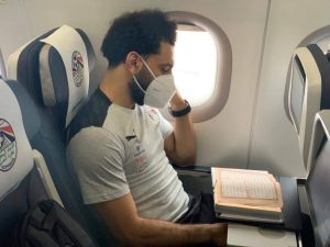 «مصر للطيران» تُسير رحلة خاصة لنقل المنتخب الوطني الأول لكرة القدم إلى كينيا
