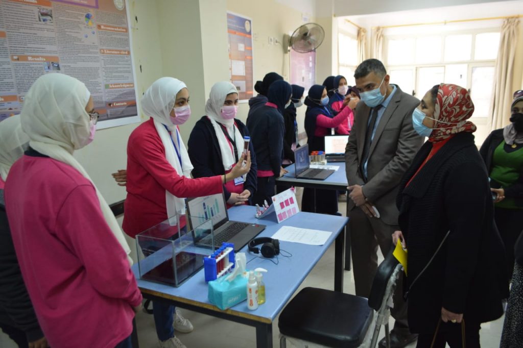 «الأبحاث العلمية» تشارك بمعرض لتقييم المشاريع بـ«STEM» (صور)