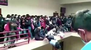 لرفع المشاهدات.. طالب ينسب فيديو سقوط طلاب بجامعة أجنبية لأخرى مصرية