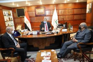 وزير القوى العاملة يلتقي اتحاد المصريين بأوروبا.. ويشيد بمبادرة «سجل نفسك»