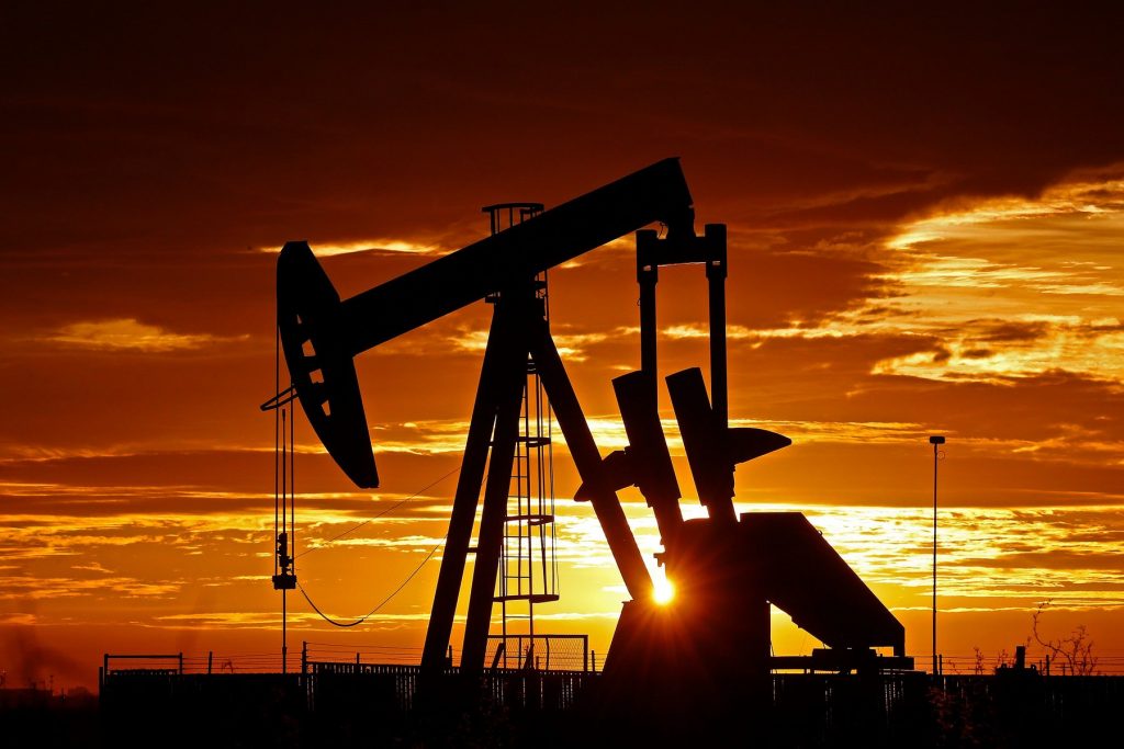 أسعار البترول تقفز 10% في يومين لأعلى مستوى منذ يناير 2020