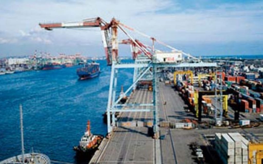 فرنسا تبدي اهتمامها بمشروعات ميناء الإسكندرية