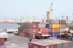 آليات جديدة لدخول الشاحنات إلى ميناء الإسكندرية
