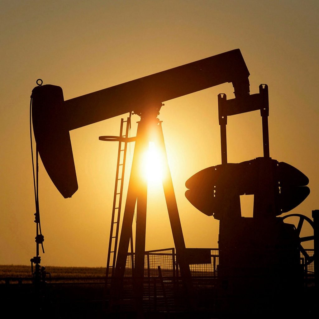 أسعار البترول العالمية تستقر الخميس بعد تراجع بفعل مخاوف من الإفراج عن الاحتياطيات الأمريكية