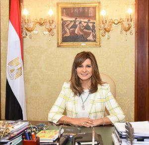 وزيرة الهجرة : 1260 مصريًا من العالقين بالإمارات سجلوا رغبتهم في العودة إلى مصر