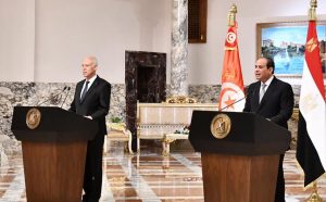 السيسي لنظيره التونسي: مستعدون لتطوير التعاون الثنائي على مستوى التبادل التجاري أو الاستثماري