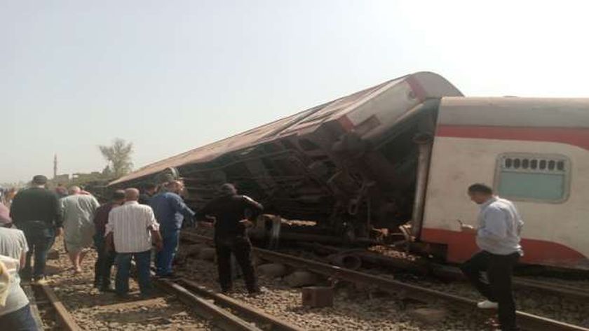 السكة الحديد : سقوط 4 عربات من قطار عند محطة سندنهور وجارٍ الوقوف على أسباب الحادث