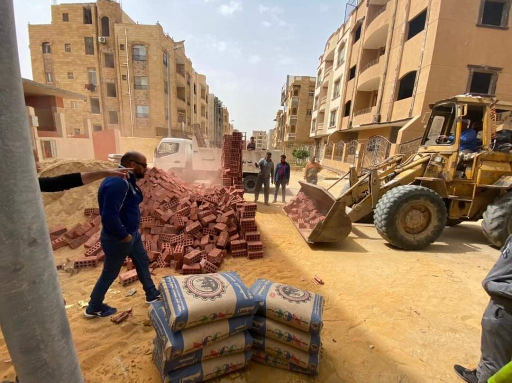 رئيس جهاز القاهرة الجديدة : استمرار حملات إزالة المخالفات والتعديات بالتجمعات الثلاثة