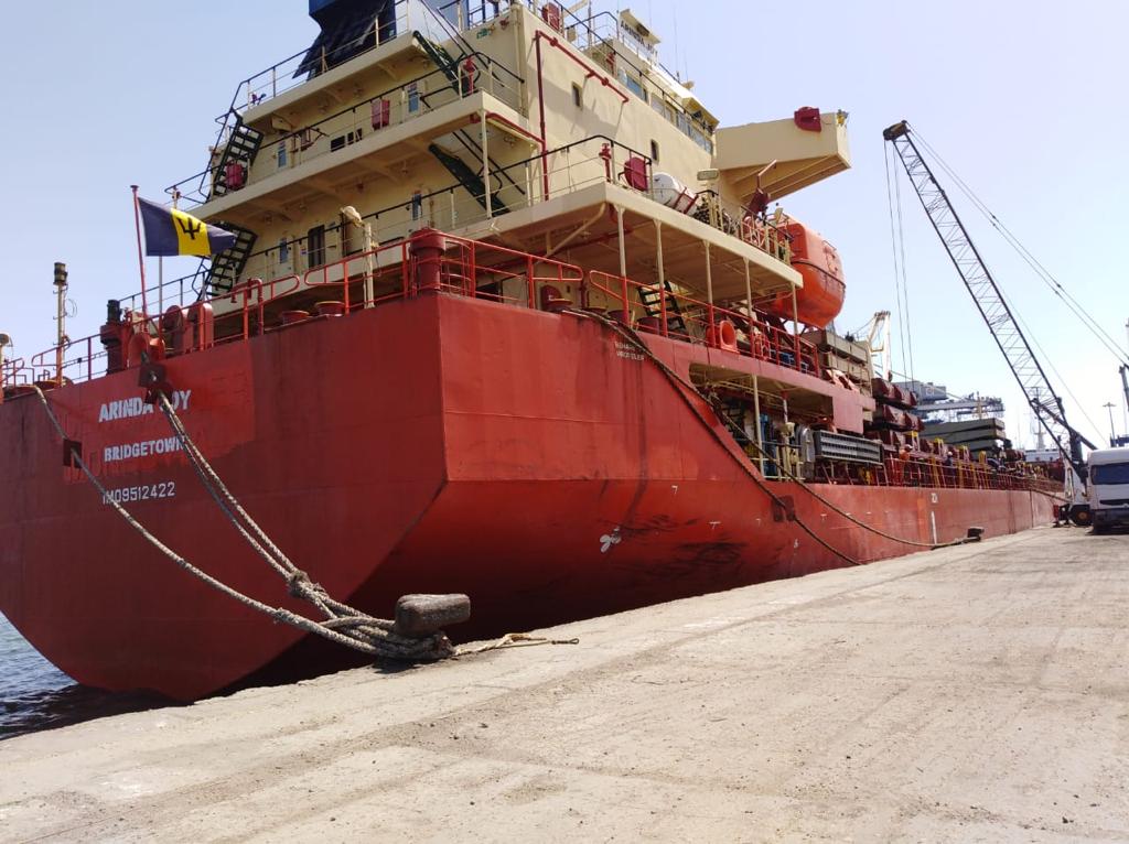 ميناء العريش يبدأ تصدير 8400 طن ملح إلى لبنان