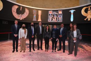 وزيرة التعاون الدولي تصطحب رئيسة البنك الأوروبي لإعادة الإعمار في زيارة للمتحف القومي الحضارة