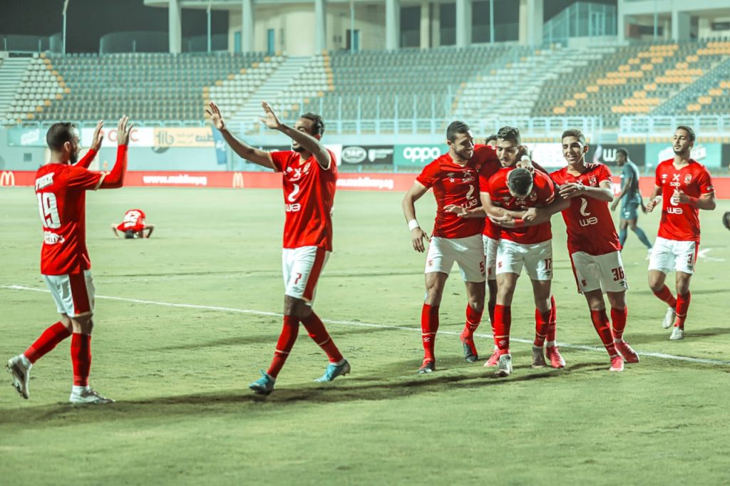 الأهلي يُعلن سلبية مسحة لاعبي الفريق قبل السفر إلى تونس لمواجهة الترجي