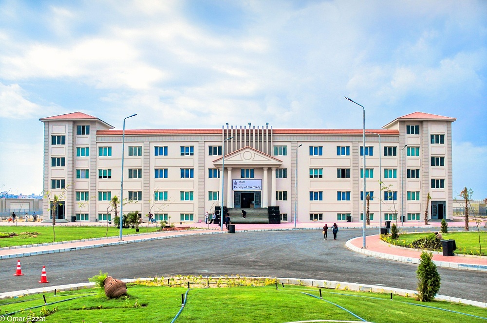 جامعة حورس تقتنص 8 أفدنة بمدينة دمياط الجديدة لإنشاء مستشفى