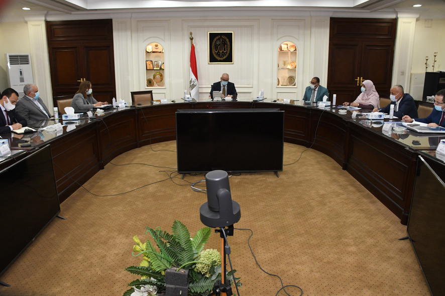 وزير الإسكان يتابع تنفيذ وحدات «سكن لكل المصريين» لأصحاب الدخل المنخفض