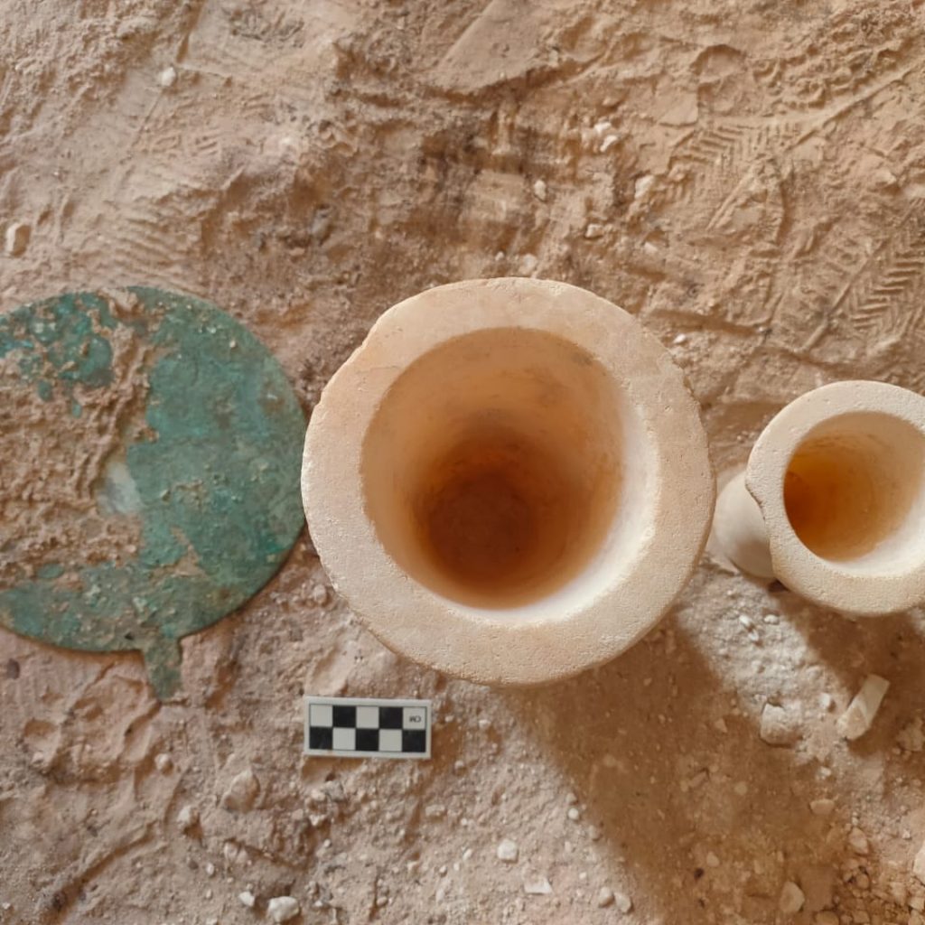 اكتشاف عدد من المقابر ذات الطرز المختلفة بجبانة الحامدية شرق سوهاج (صور)