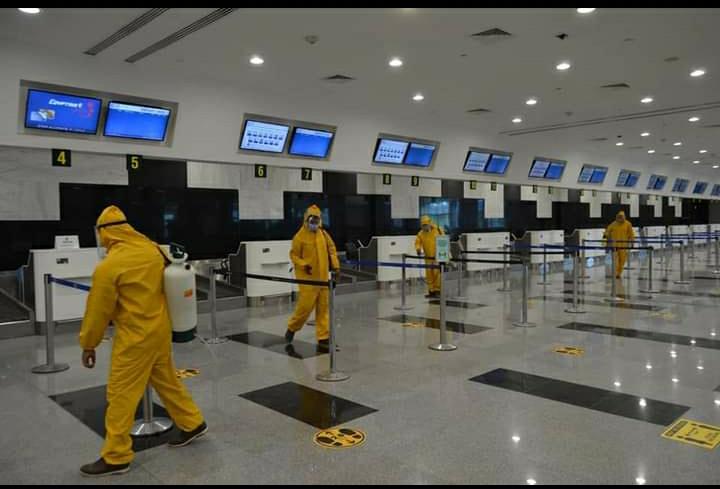 عمليات تعقيم موسعة بجميع المطارات المصرية استعدادًا لعطلة عيد الفطر (صور)