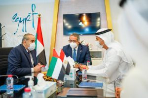 وزيرا السياحة والطيران يلتقيا وزير دولة الإمارات لريادة الأعمال والمشاريع الصغيرة
