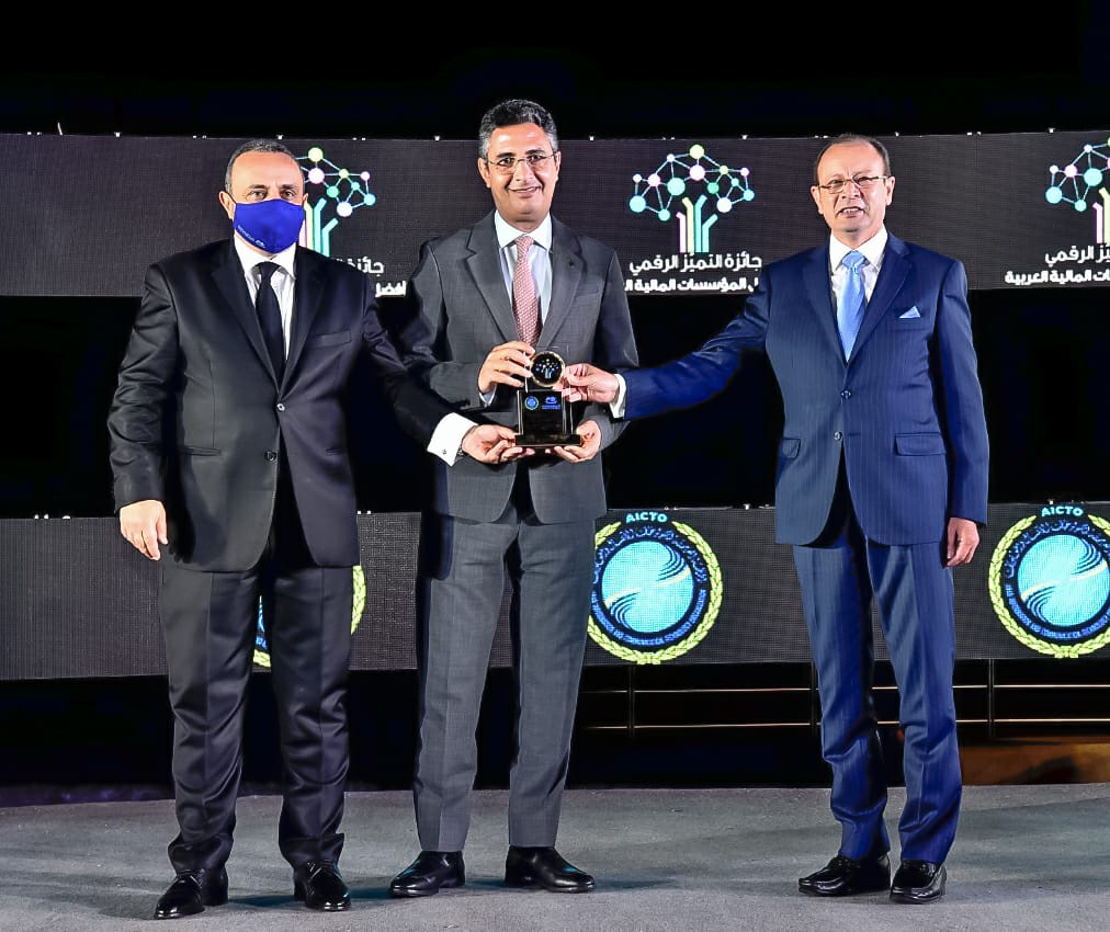 البريد المصري يفوز بجائزة التميّز الرقمي كأفضل مؤسسة عربية
