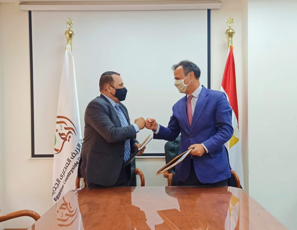 «الريف المصري» توقع مع «أكواليا» الإسبانية اتفاقية تعاون في مشروع الـ1.5 مليون فدان
