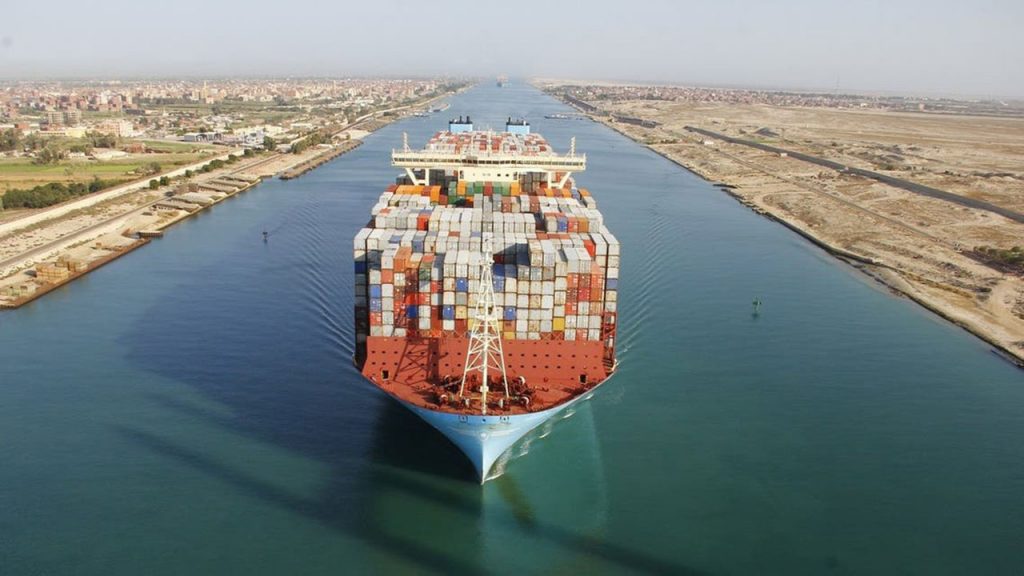 قناة السويس تمنح سفن الصب بين موانئ موريتانيا والشرق الأقصى تخفيضا 75%