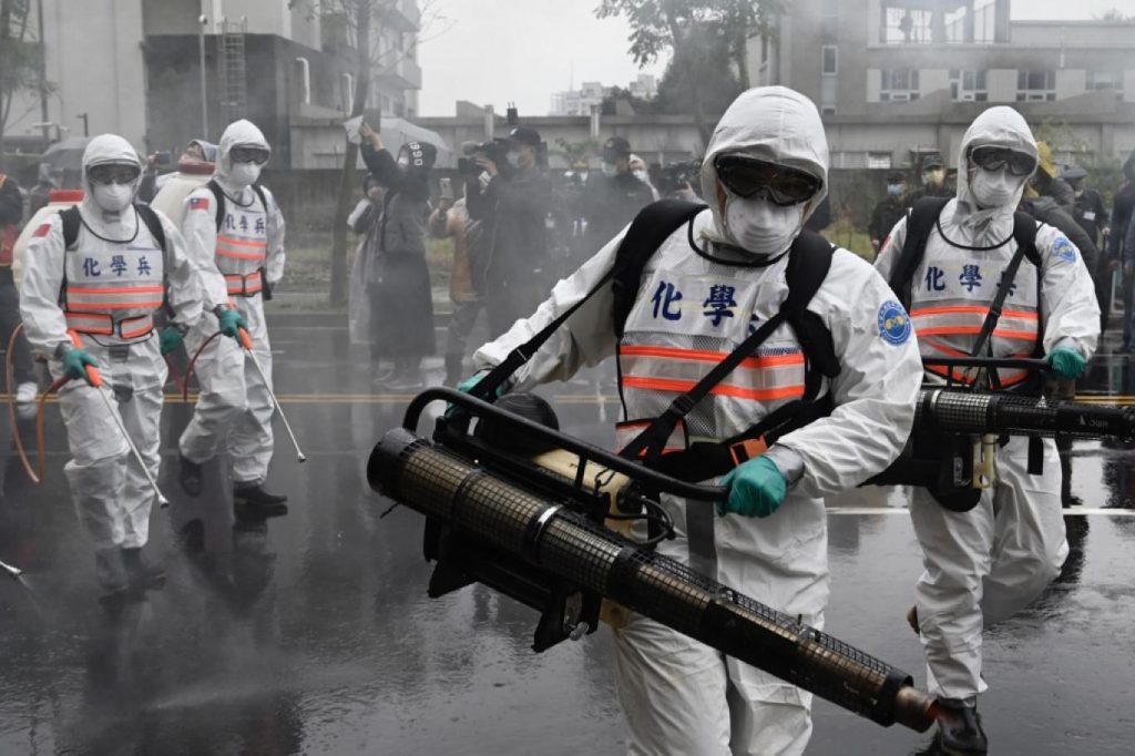 تايوان تغلق أماكن الترفيه لمواجهة تزايد الإصابات بكورونا