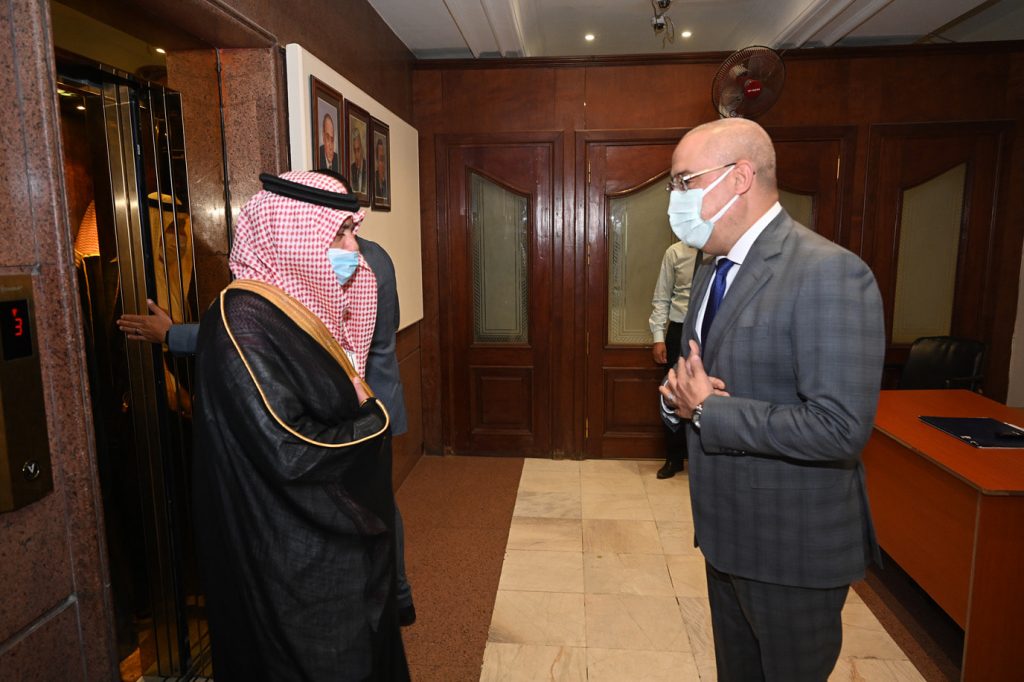الجزار ووزير التجارة السعودي يبحثان التعاون المشترك وعرض الفرص الاستثمارية