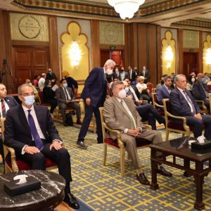 وزير قطاع الأعمال يعلن إطلاق الكتالوج الإلكتروني لترويج المنتجات المصرية بالأسواق العالمية (صور)