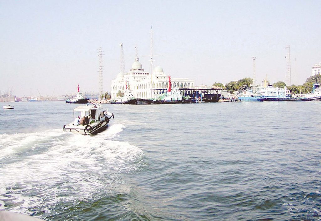 «التمساح لبناء السفن» تسلم أحدث قاطراتها «مصر الجديدة» لميناء بورسعيد