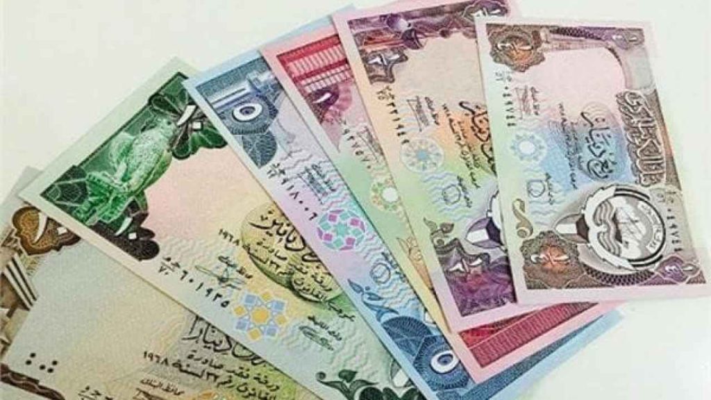 سعر الدينار الكويتي يستقر بنهاية تعاملات اليوم مقابل الجنيه