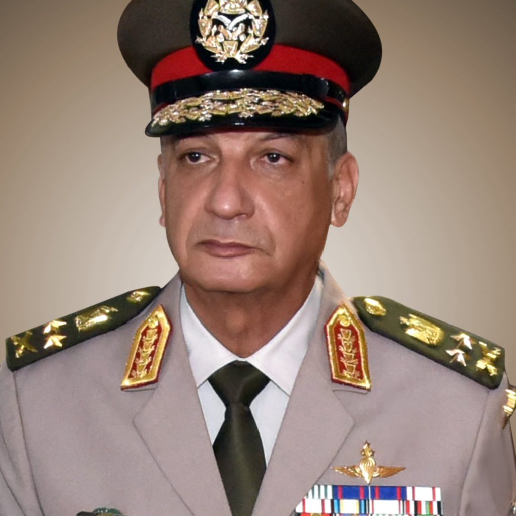 وزير الدفاع يشهد تنفيذ مشروع مراكز القيادة الإستراتيجى التعبوى المشترك (سيناء - 6) 