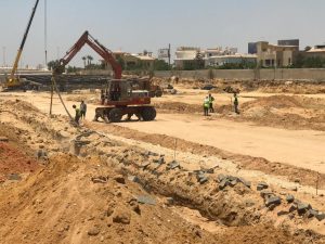 مسئولو الإسكان يتفقدون أعمال خطوط الانحدار لتطوير الصرف بالقاهرة الجديدة