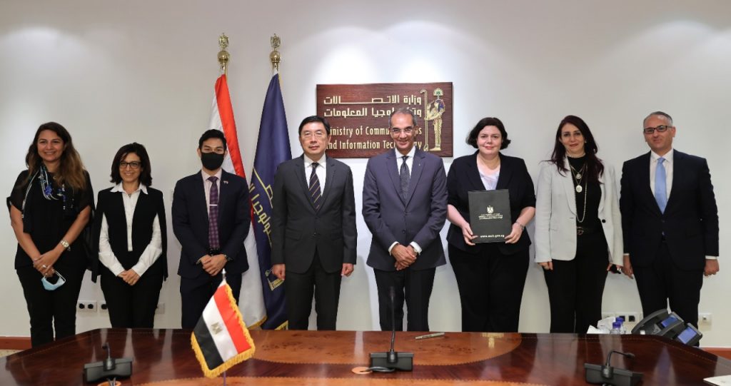 اتفاقية تعاون بين مصر وسنغافورة لنقل المعرفة في مجال «الذكاء الاصطناعي»