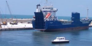 ميناء العريش يستقبل السفينة MINI STAR لتصدير 5500 طن أسمنت إلى اليونان