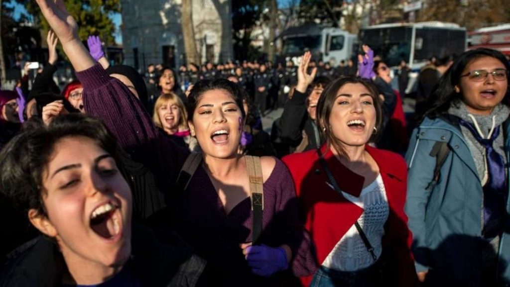 تركيا تنسحب رسميًّا من اتفاقية دولية لمنع العنف ضد المرأة