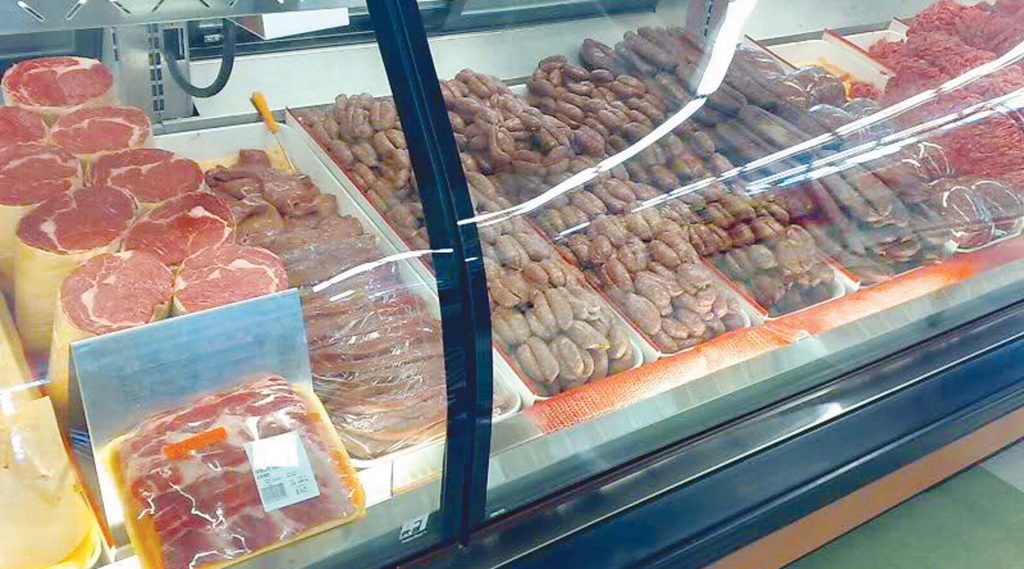 «الجاموسي» بـ300 جنيه.. أسعار اللحوم الحمراء البلدية والمجمدة اليوم السبت 19-8-2023