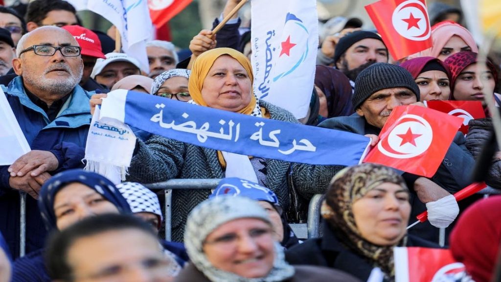 حزب النهضة التونسي يطالب بالحوار ويحث أنصاره على عدم التظاهر