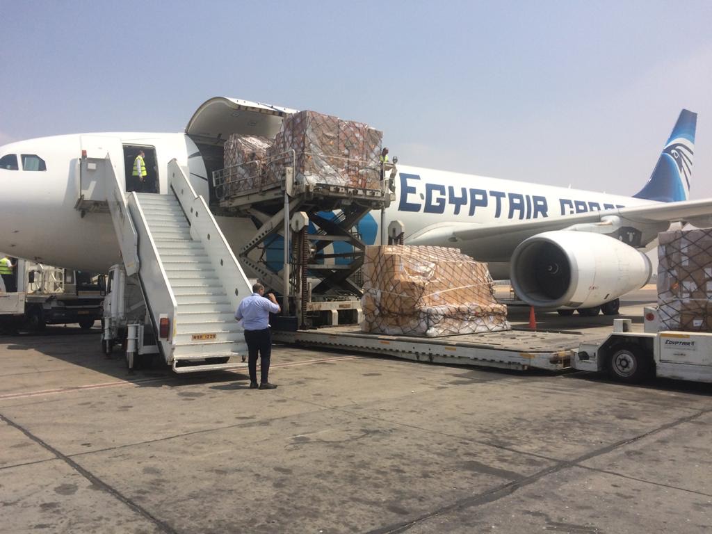 وكلاء الشحن يبحثون مشكلة نقص الفراغات مع «مصر للطيران»