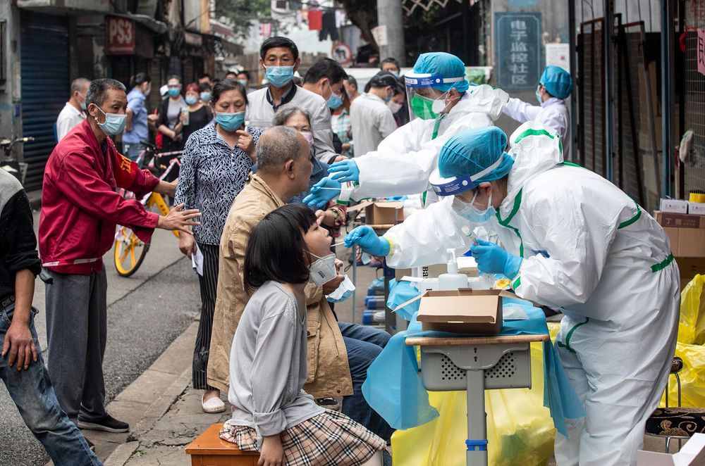 سفارة الصين تعقد مؤتمرًا صحفيًا للرد على مسألة التتبع لمنشأ فيروس كورونا
