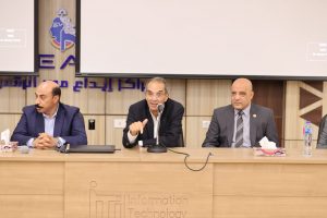 وزير الاتصالات يتفقد مركز إبداع مصر الرقمية بجامعة أسوان ومدرسة الأمل للصم وضعاف السمع