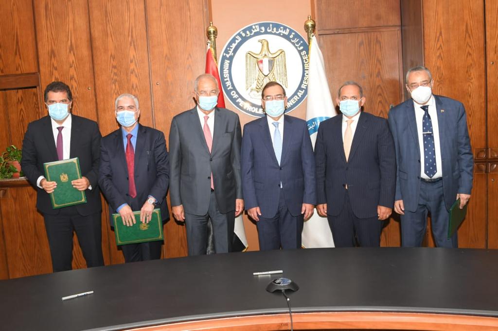 وزير البترول يشهد توقيع الاتفاقية التأسيسية لشركة مصر للميثانول والبتروكيماويات