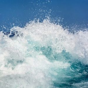 حالة الطقس اليوم: نشاط للرياح المثيرة للأتربة وارتفاع في الأمواج