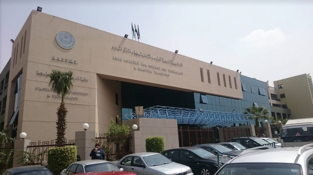 وفد من جامعة الزرقاء يزور المقر الرئيسي للأكاديمية العربية بأبي قير