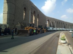 محافظ القاهرة : رفع 700 ألف متر مخلفات من سور مجرى العيون في 15 يوما